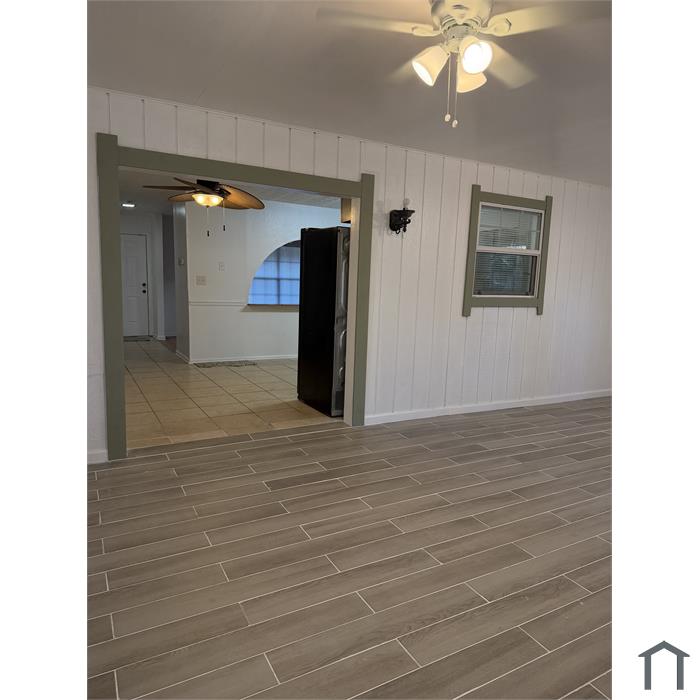 9060 Sterling Ridge Ln